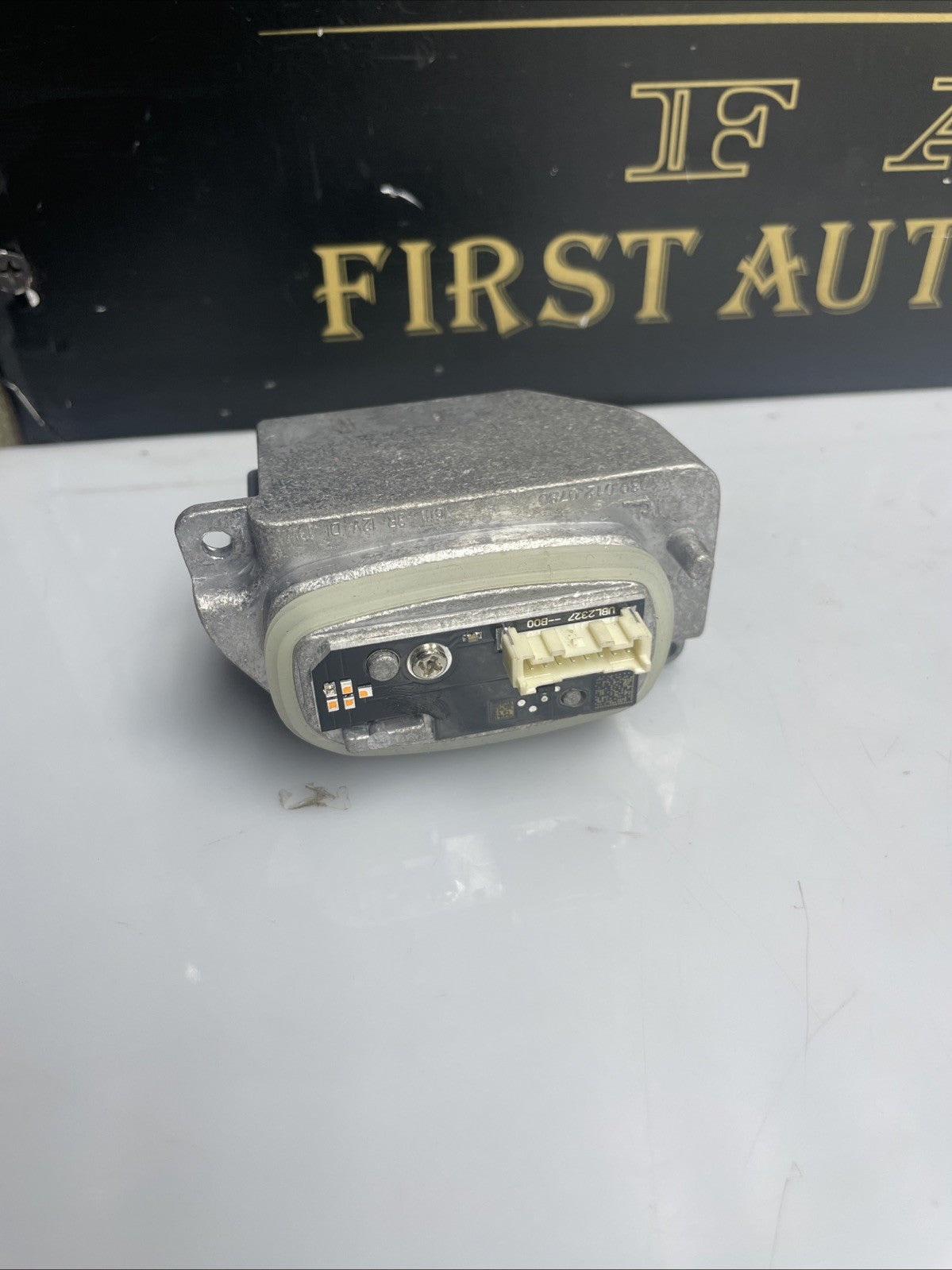 BMW 5 G30 G31 G38 2017 Petrol LED ballast control module 10390120780 23kW