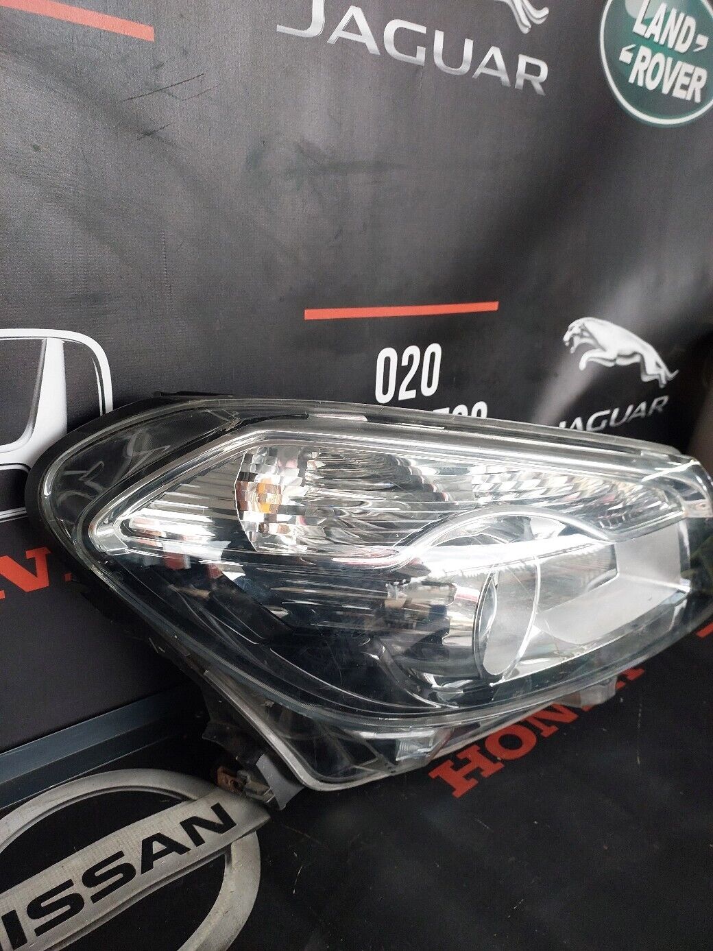 NISSAN QASHQAI O/S HEADLIGHT 2012