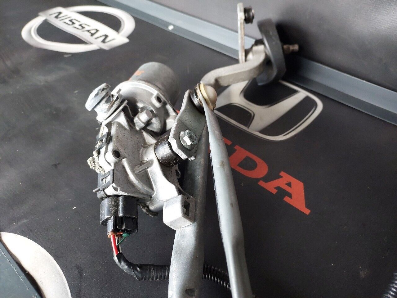 TOYOTA YARIS WIPER MOTOR & LINKAGE 2022