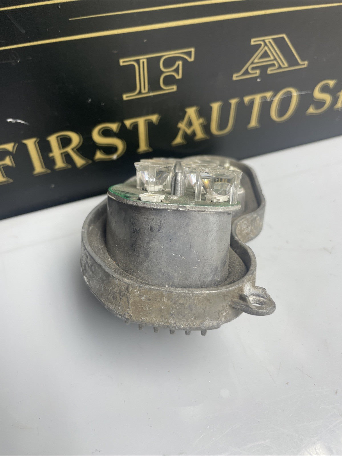 BMW 3 SERIES E92 E93 11-14 LCI DRIVER SIDE XENON HEADLIGHT INDICATOR TURN MODULE