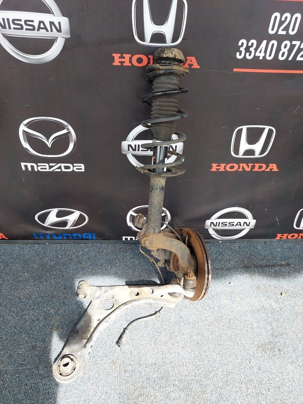 TOYOTA AYGO 2018 O/S FRONT COMPLETE SUSPENSION LEG RH
