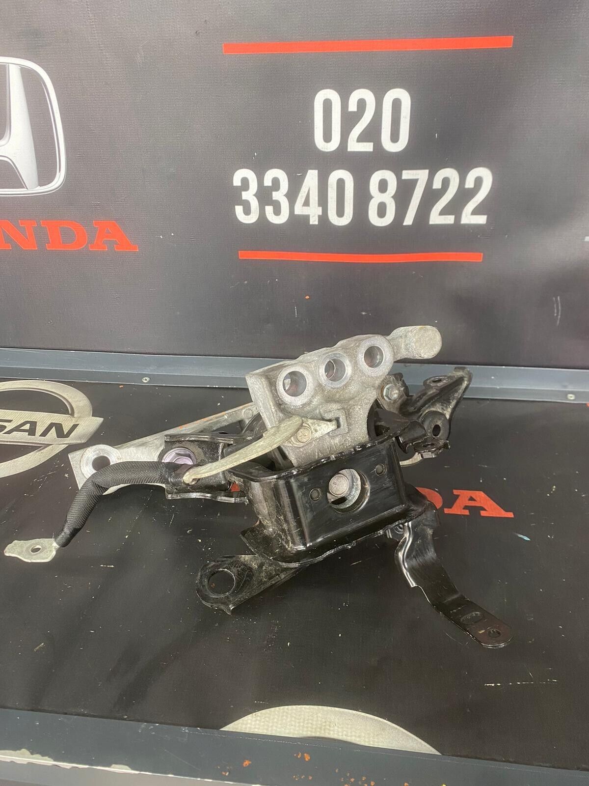 TOYOTA RAV 4 2022 HYBRID ENGINE MOUNT & BRACKET