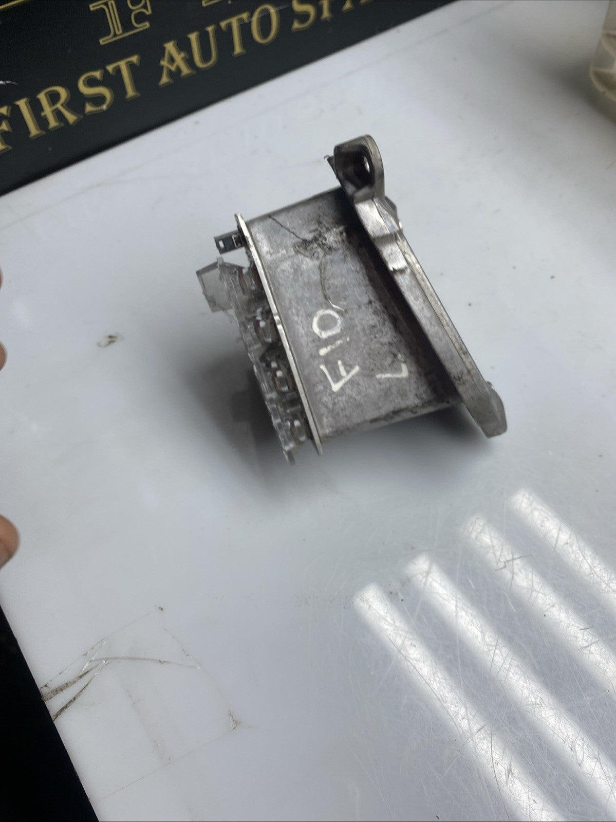 BMW 5 Series F10 Headlight LED Indicator Module Removed From 7203253 171739
