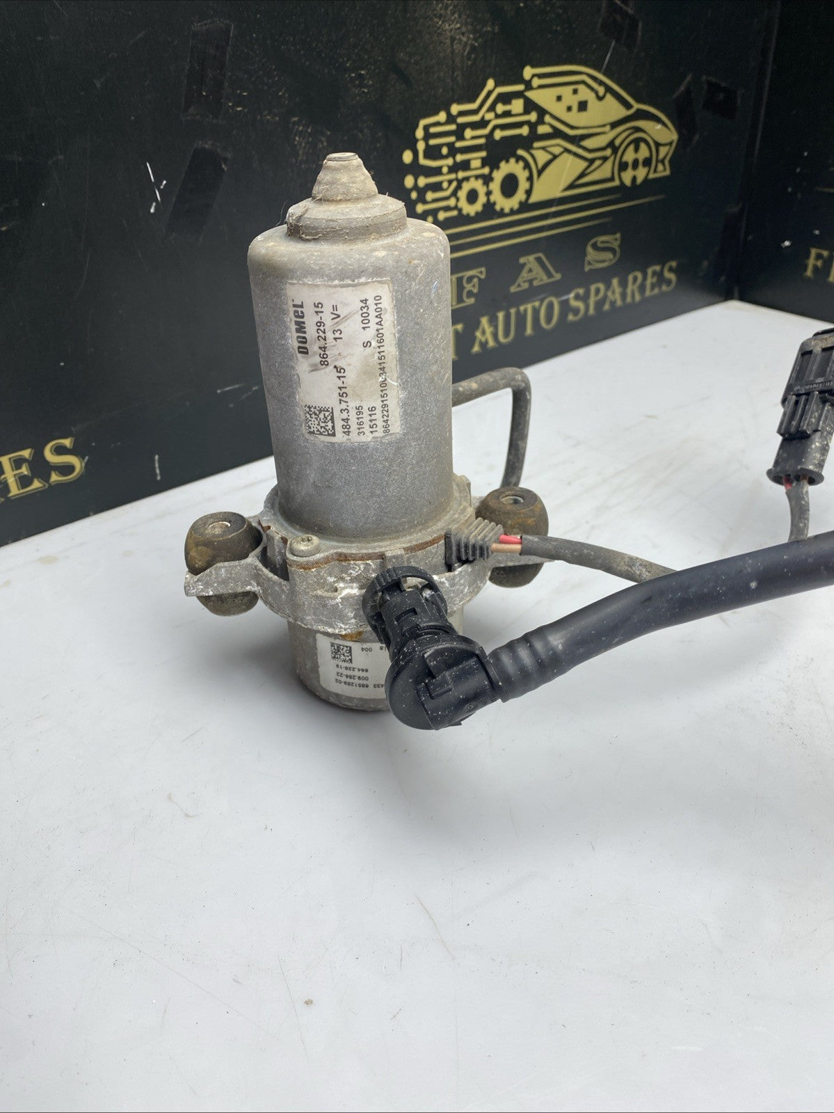 BMW 5 G30 Vacuum Pump 864229 2.0 Petrol / electricity 185kw 2017 22277498