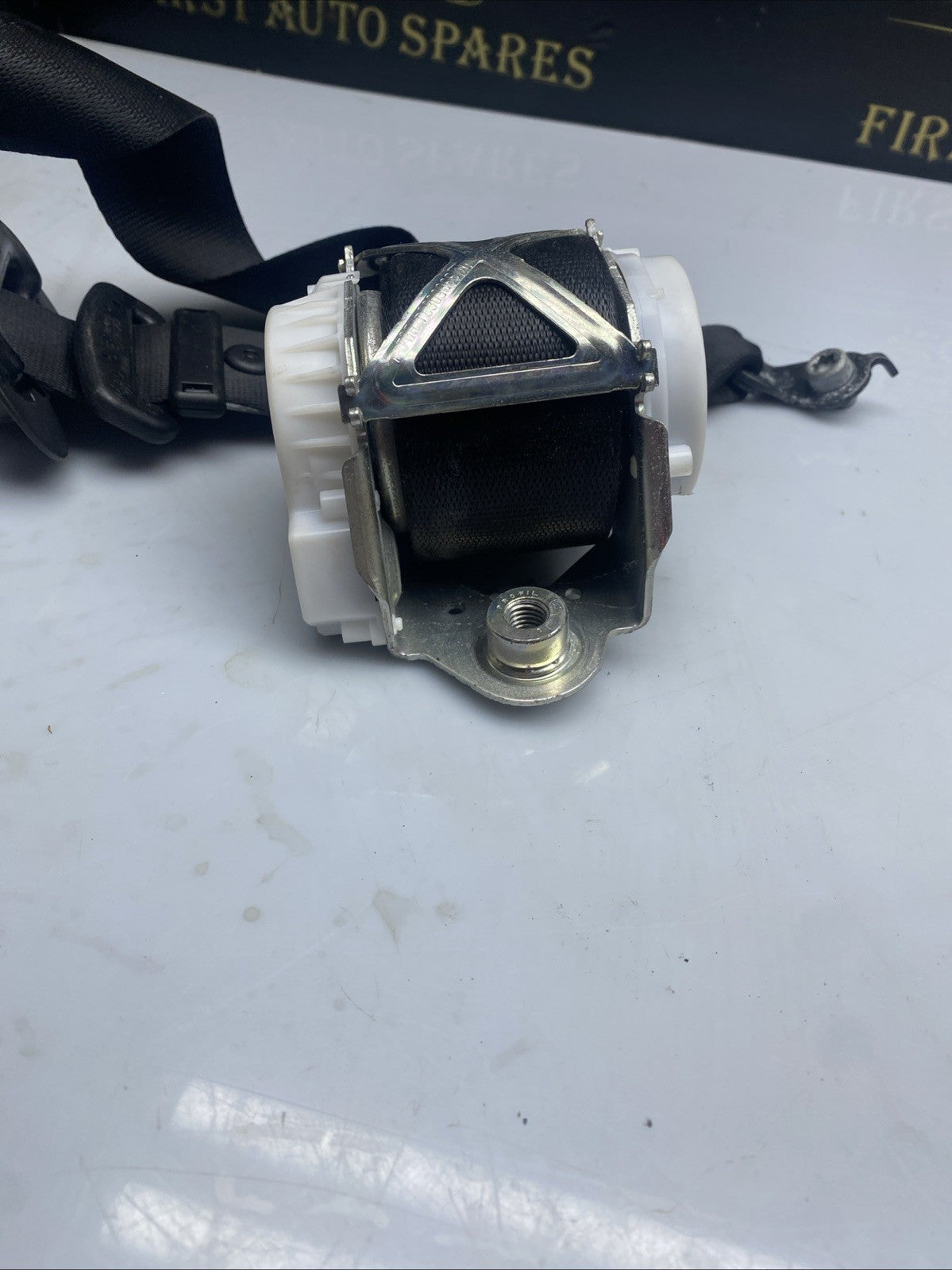 BMW 3 SERIES F30 F31 SEAT BELT FRONT LEFT PASSENGER SIDE BLACK 34078319D