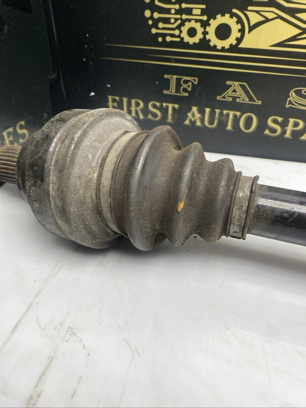 BMW 5 SERIES F10 F11 DRIVESHAFT REAR RIGHT DRIVER SIDE 3.0 DIESEL 7581018 2014