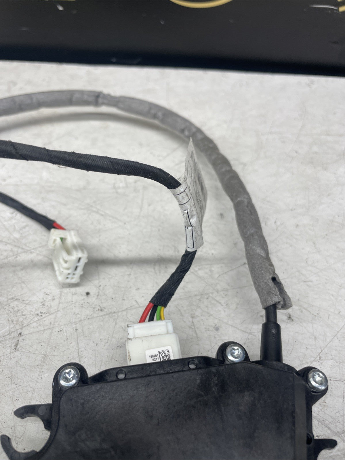 BMW X5 XDRIVE30D M SPORT AUTO F15 TAILGATE BOOT LOCK MECHANISM 163672-10