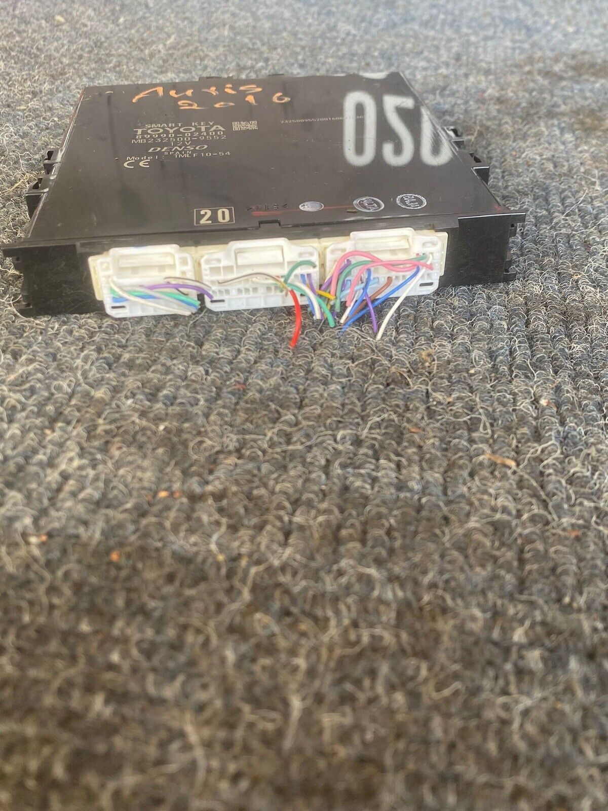 2018 TOYOTA AURIS HYBRID ECU ENGINE SMART KEY MODULE 89990-02400 OEM