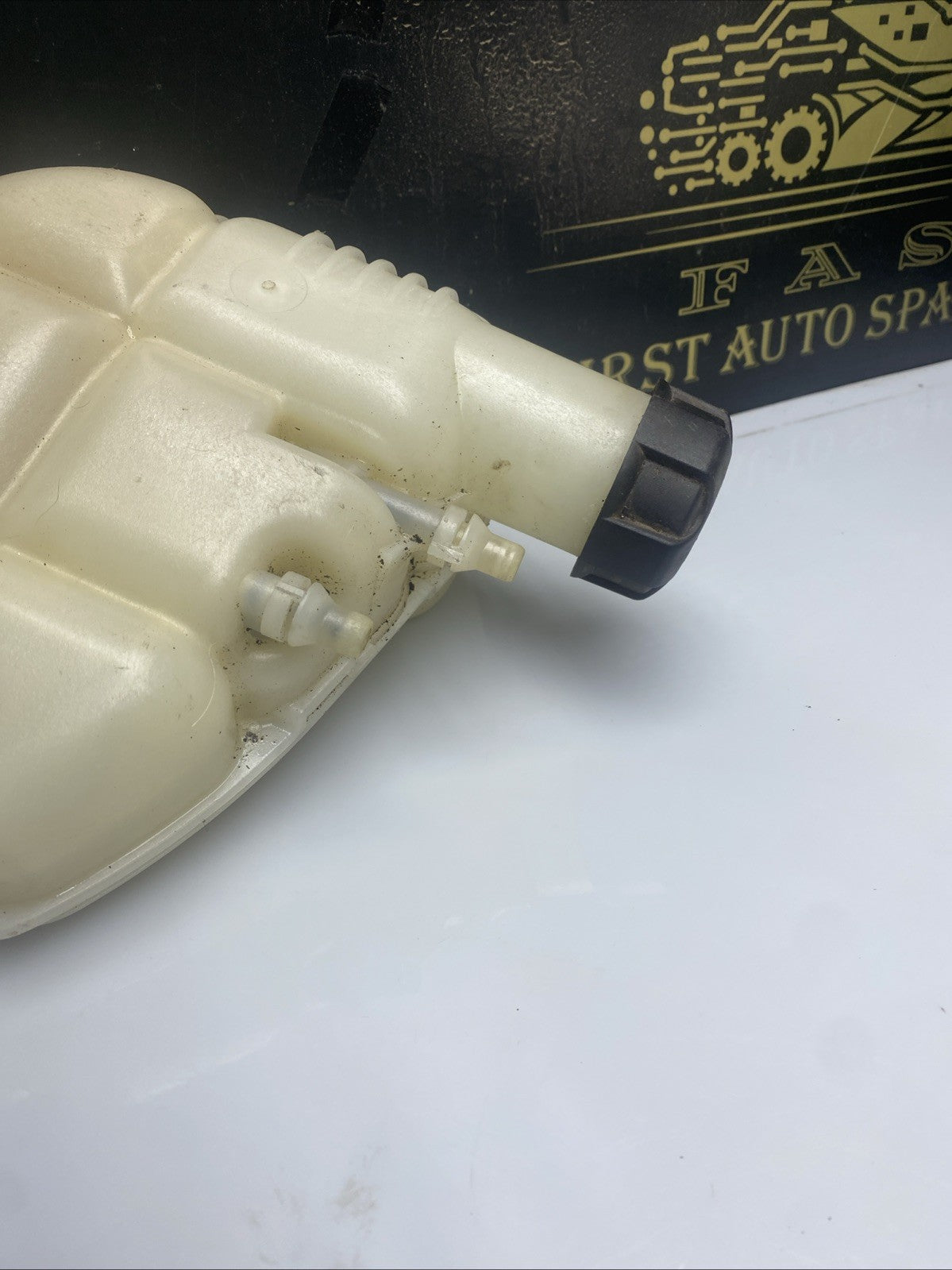 BMW 2 SERIES F45 F46 1.5 DIESEL B37 EXPANSION TANK OVERFLOW BOTTLE 8687503