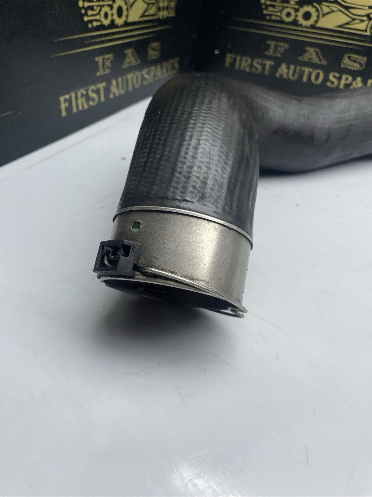 BMW 5 SERIES F10 F11 F07 N47 520D INTERCOOLER PIPE HOSE 7810615