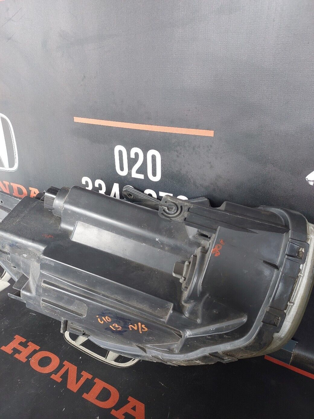 HYUNDAI i10 N/S HEAD LIGHT 2013