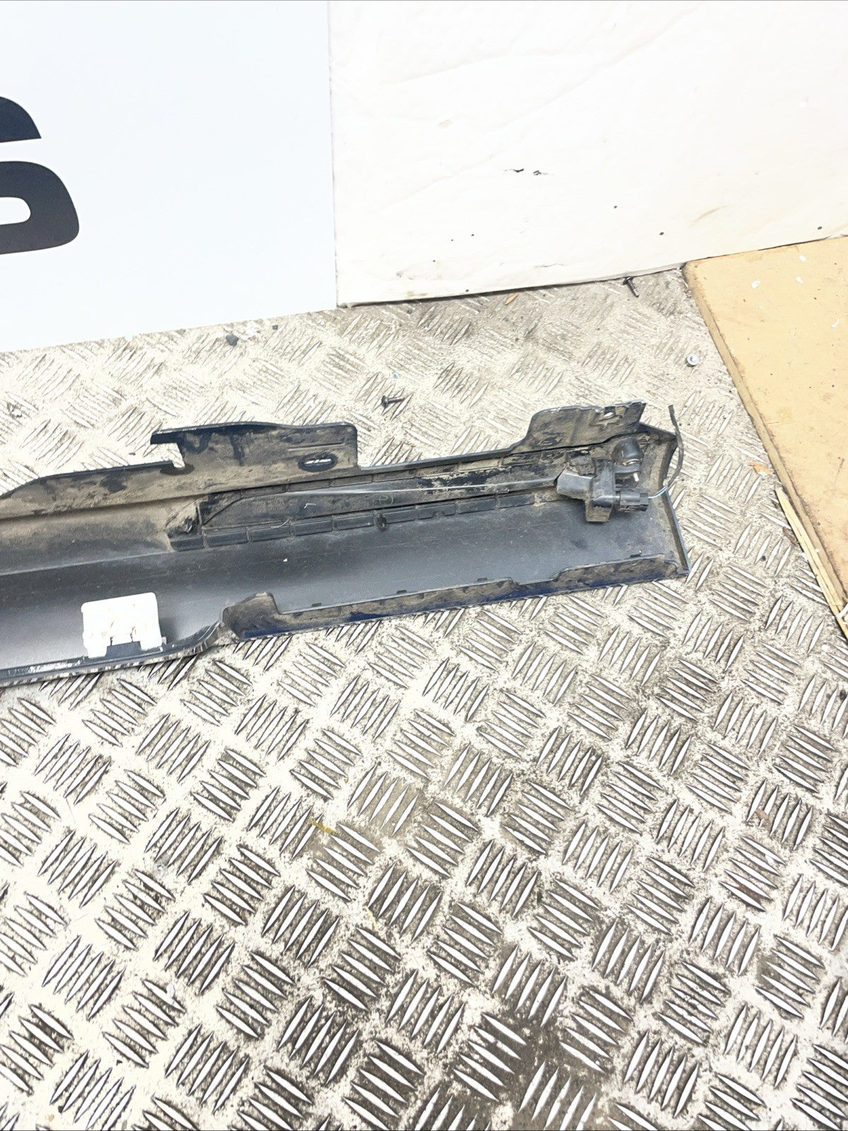 BMW 3 Series Estate G20 G21 2019-2023 Driver Side O/S Side Skirt Panel