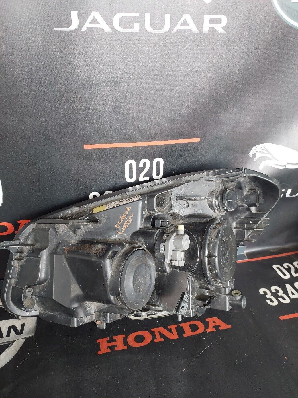 NISSAN QASHQAI O/S HEADLIGHT 2012