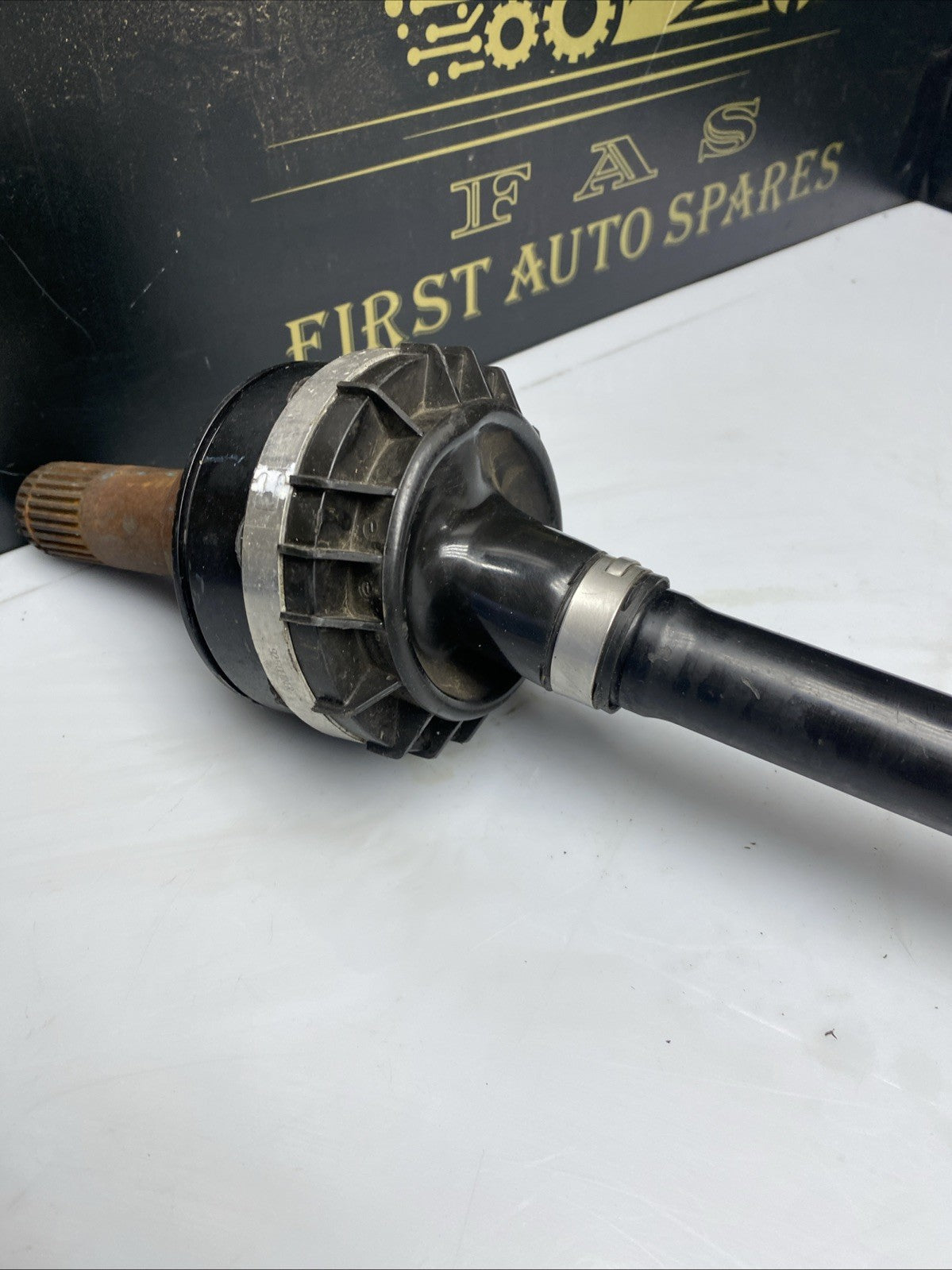 BMW 3 G20, G28 2021 Rear Left Driveshaft 8665783