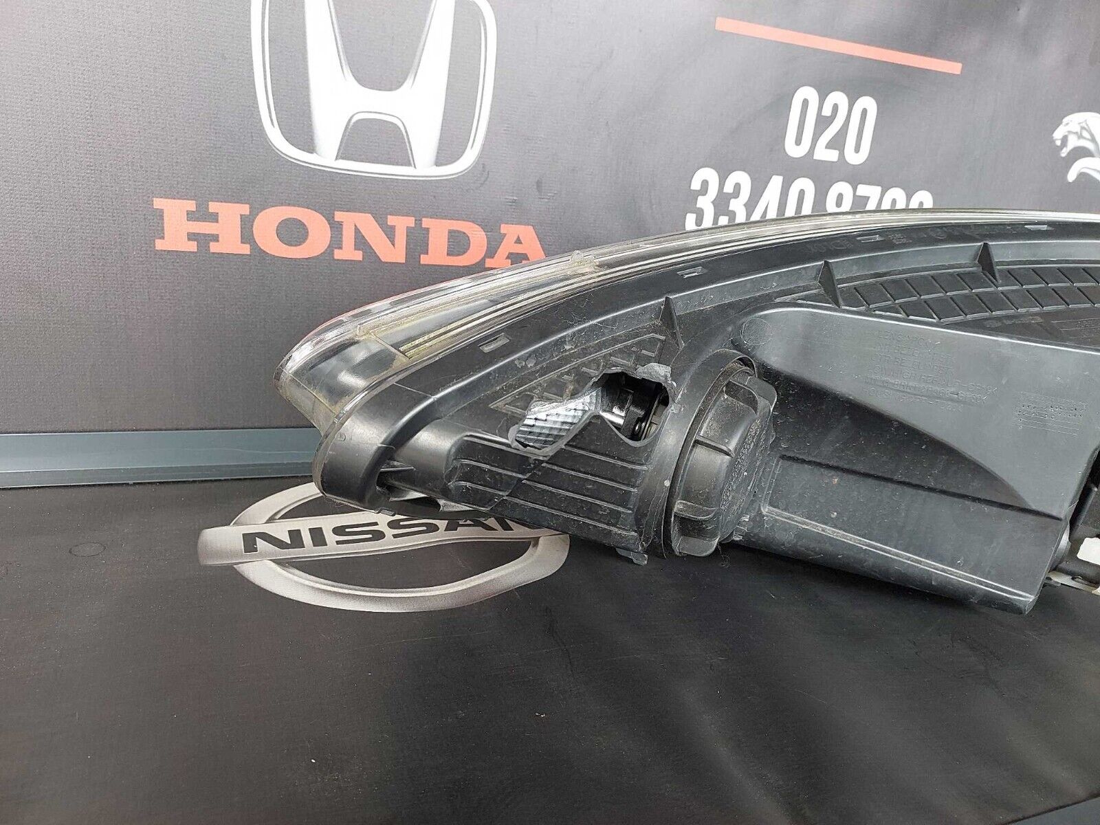 HYUNDAI i10 O/S FRONT HEADLIGHT 2016