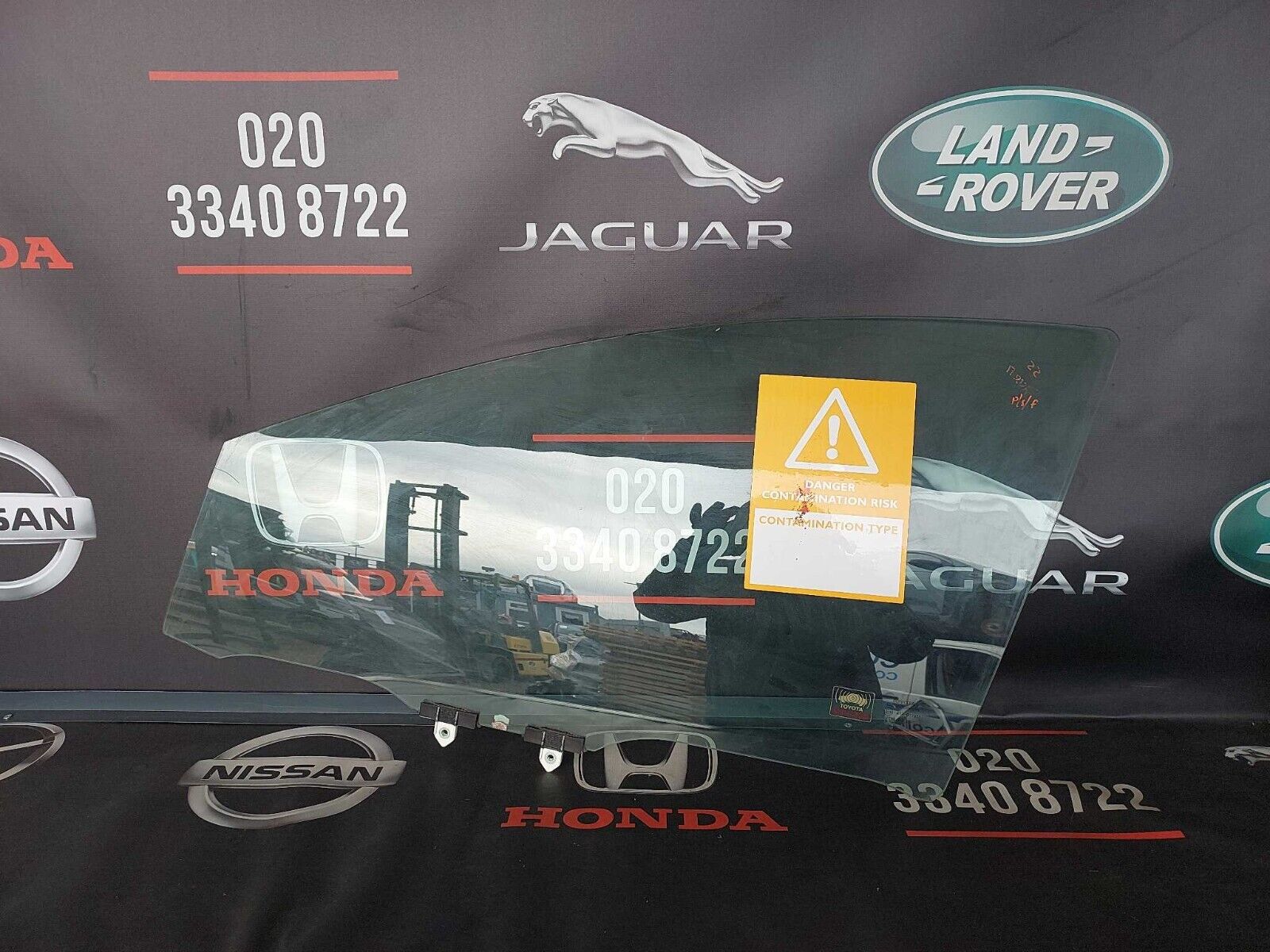 TOYOTA YARIS N/S FRONT WINDOW GLASS 2022