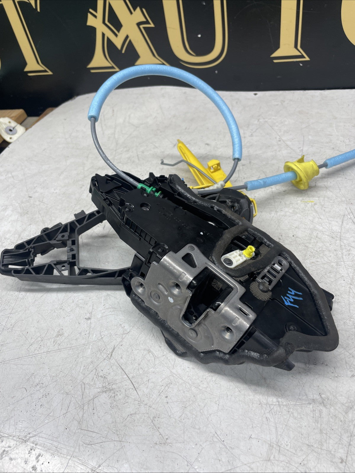 BMW 2 F44 SERIES RIGHT FRONT DOOR LOCK 7956148  2023
