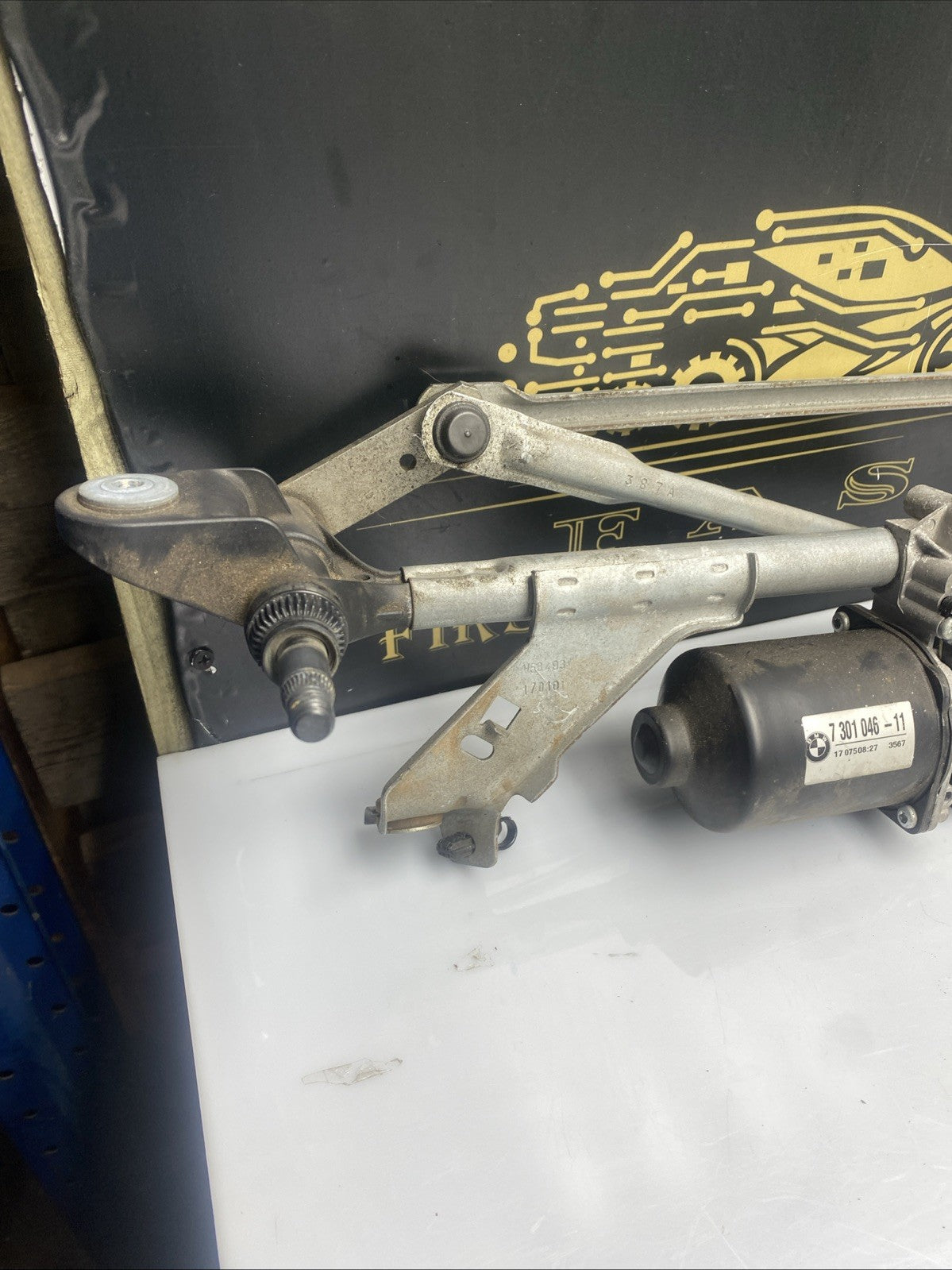 BMW SERIES 2  F45 2014-2021 WIPER MOTOR & LINKAGE 7301046-11