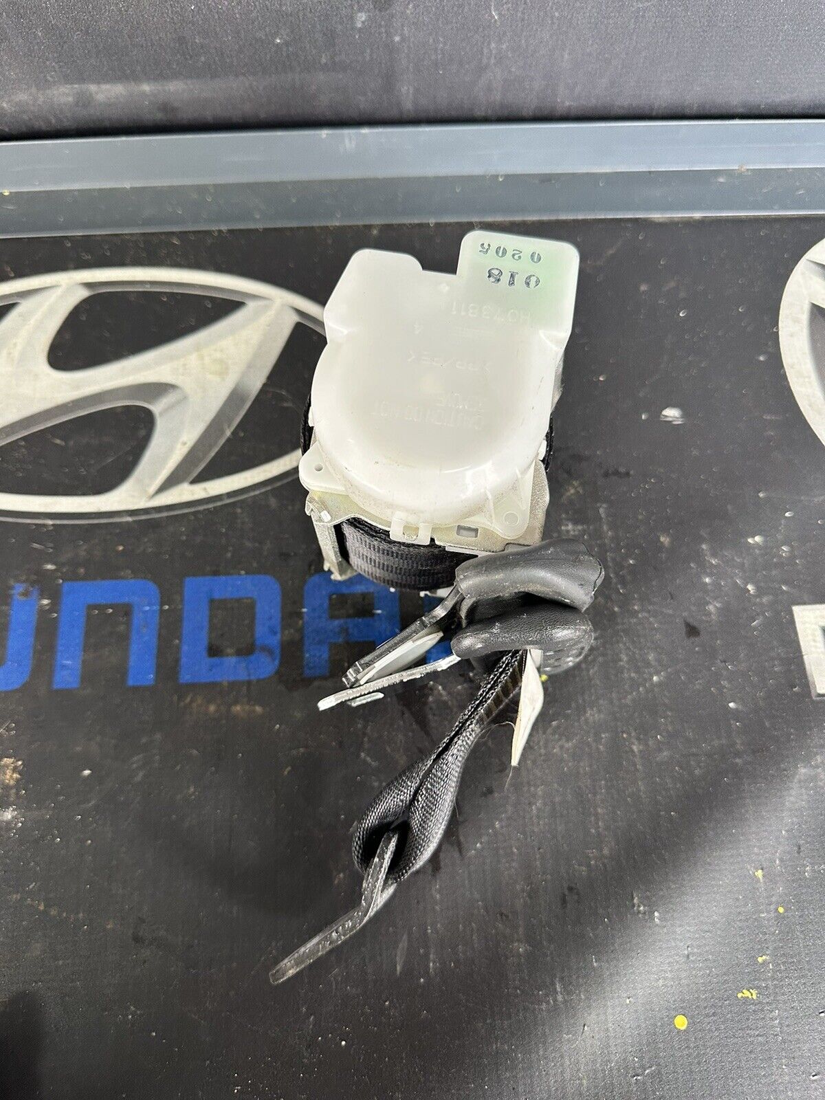 TOYOTA AYGO 2012 REAR SEAT BELTS NS OS ASSEMBLY 2006-2012