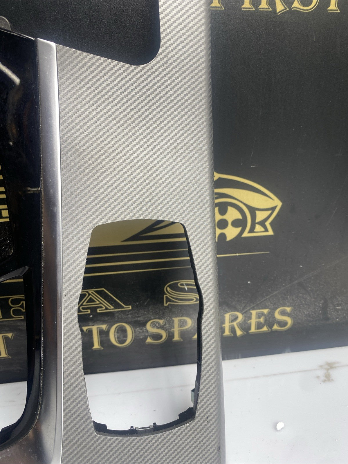 BMW F90 Center Console Trim 8069342 Petrol 2019 33196215