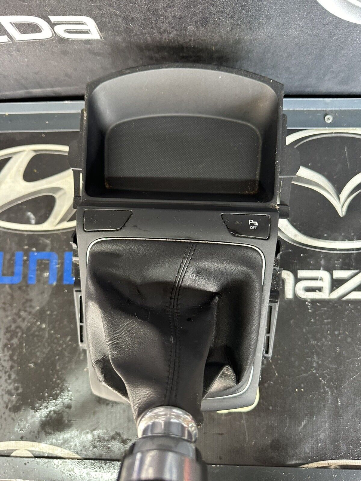 HYUNDAI I30 GD MK2 GEAR STICK / SHIFTER 6 SPEED WITH GAITOR 2012-2017