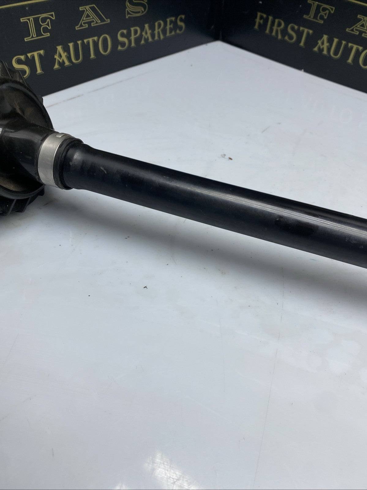 BMW 3 G20, G28 2021 Rear Left Driveshaft 8665783