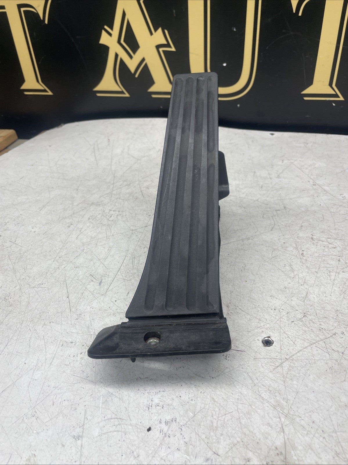 BMW Automatic Accelerator Pedal Fits 1 2 3 4 Series  6853175
