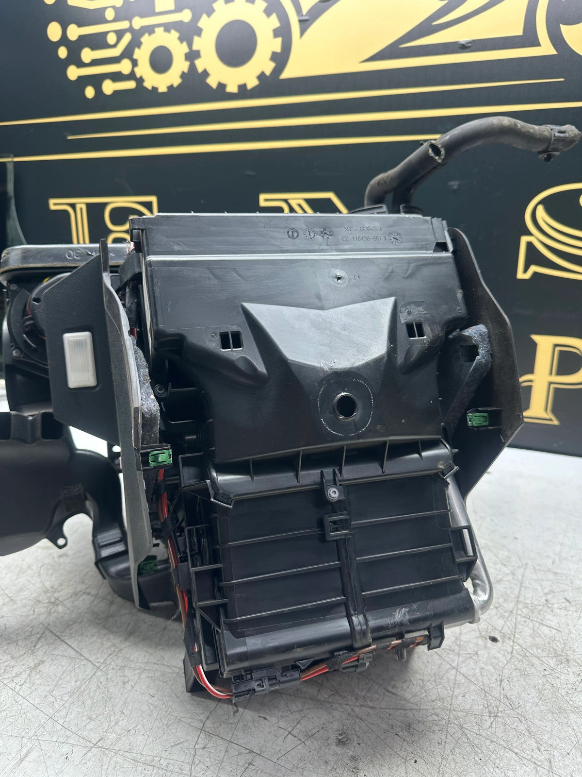 BMW X1 F48 / MINI F60 Heater Box Unit with Blower Motor 9383118/9263409