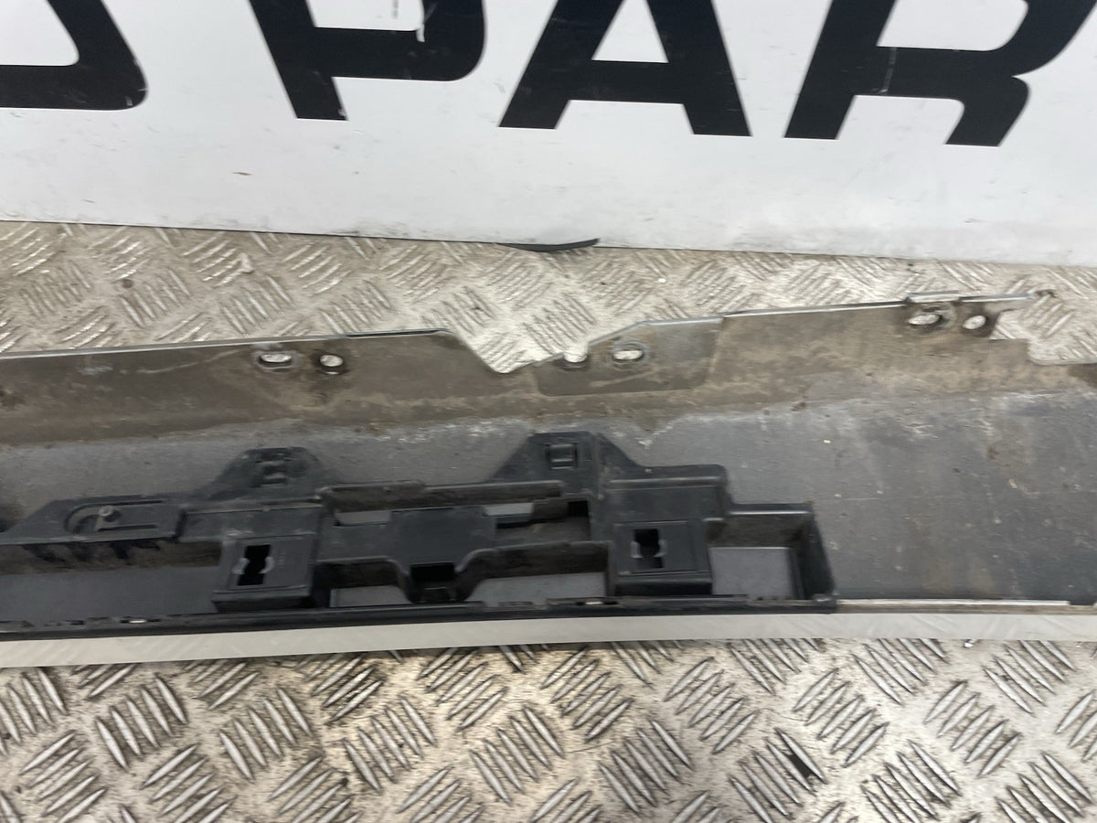 BMW 1 SERIES SIDE SKIRT PASSENGER LEFT F20 5DR 2011-2019