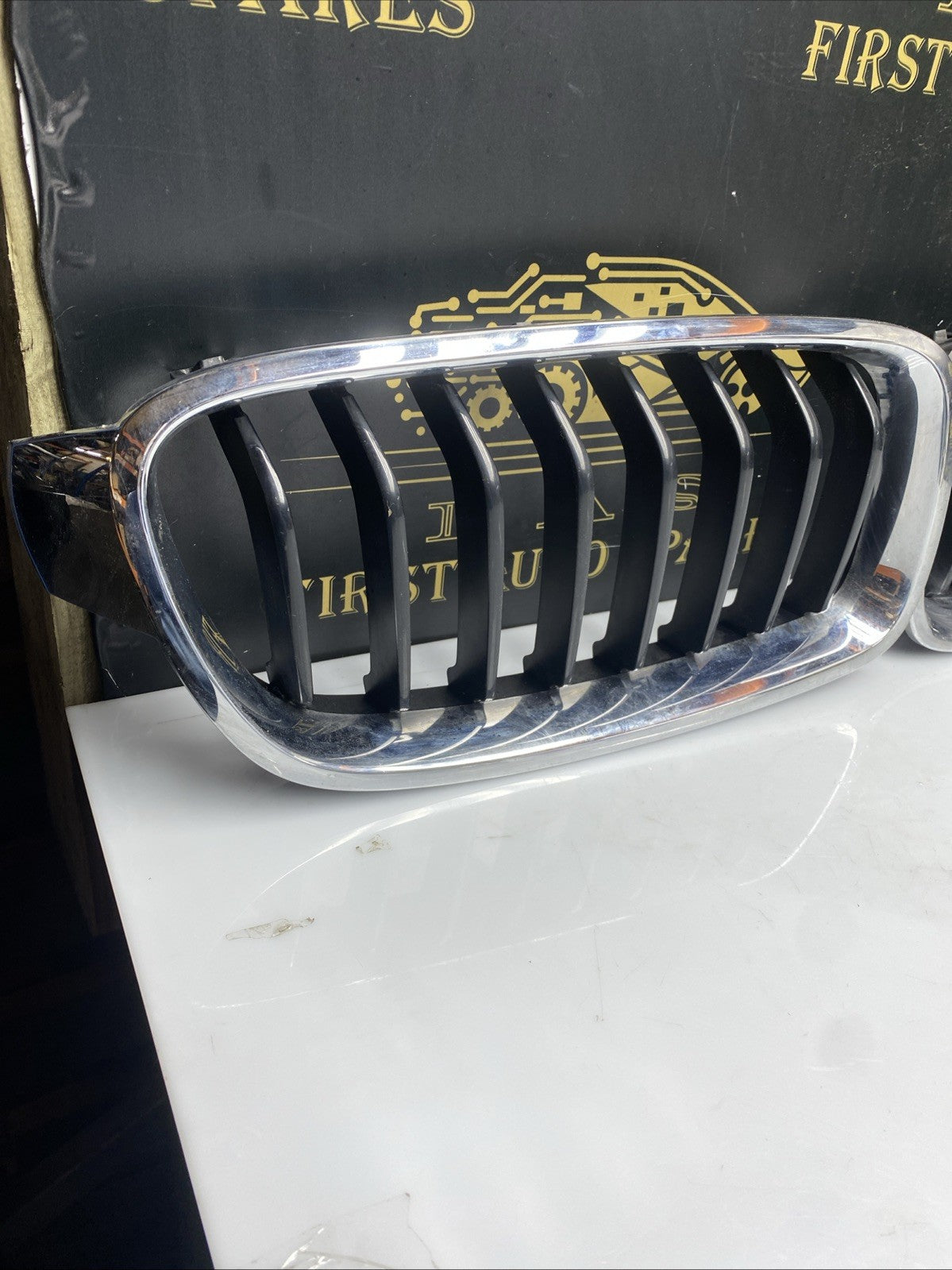 BMW 3-Series Bumper Grill Front Upper Grill F30/F31 2012-2018 18801310