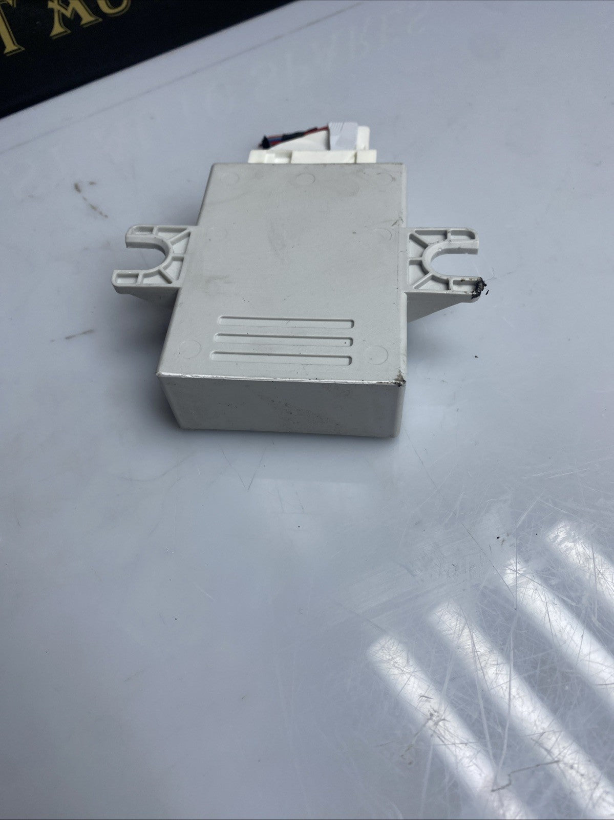 BMW Air Suspension Module ECU Fits 5 Series F11 Touring  6860386
