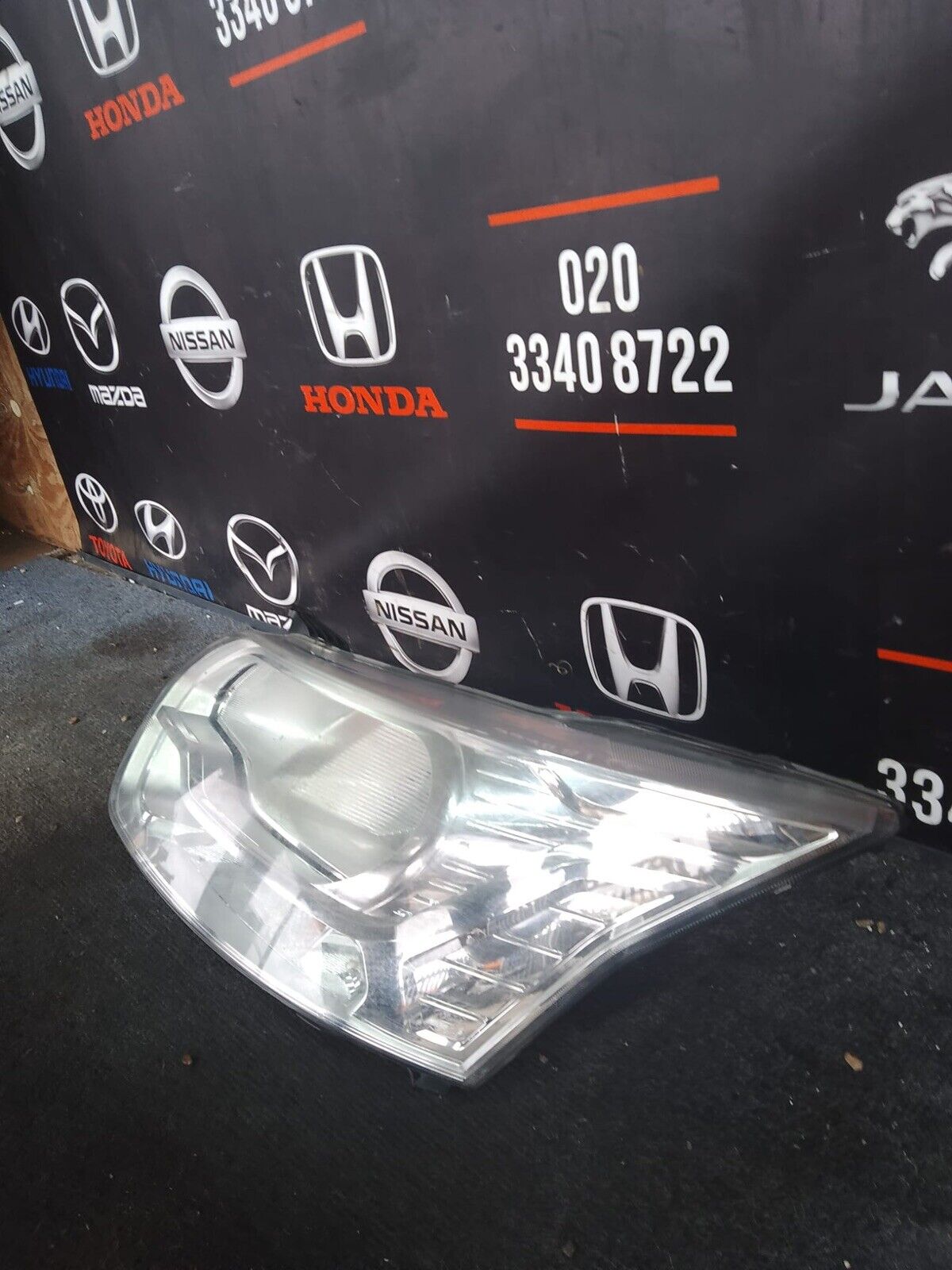 Ford Transit MK8  N/S Lift Halogen Headligt