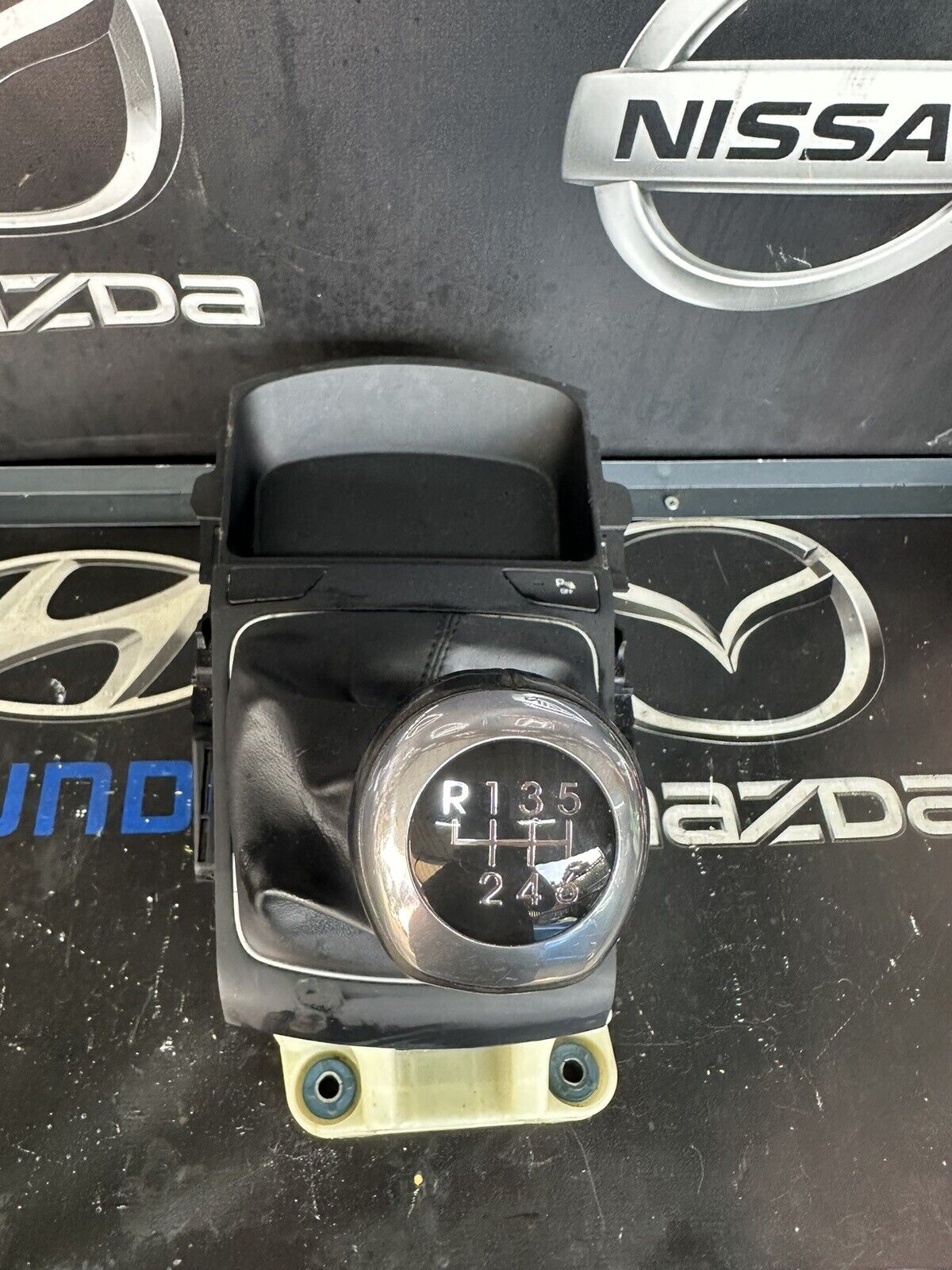 HYUNDAI I30 GD MK2 GEAR STICK / SHIFTER 6 SPEED WITH GAITOR 2012-2017