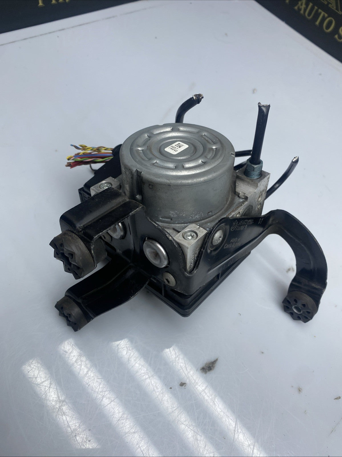 BMW 1 Series F20 F21 N13 1.6 Petrol ABS Pump Control Module Unit 6869726 6869725