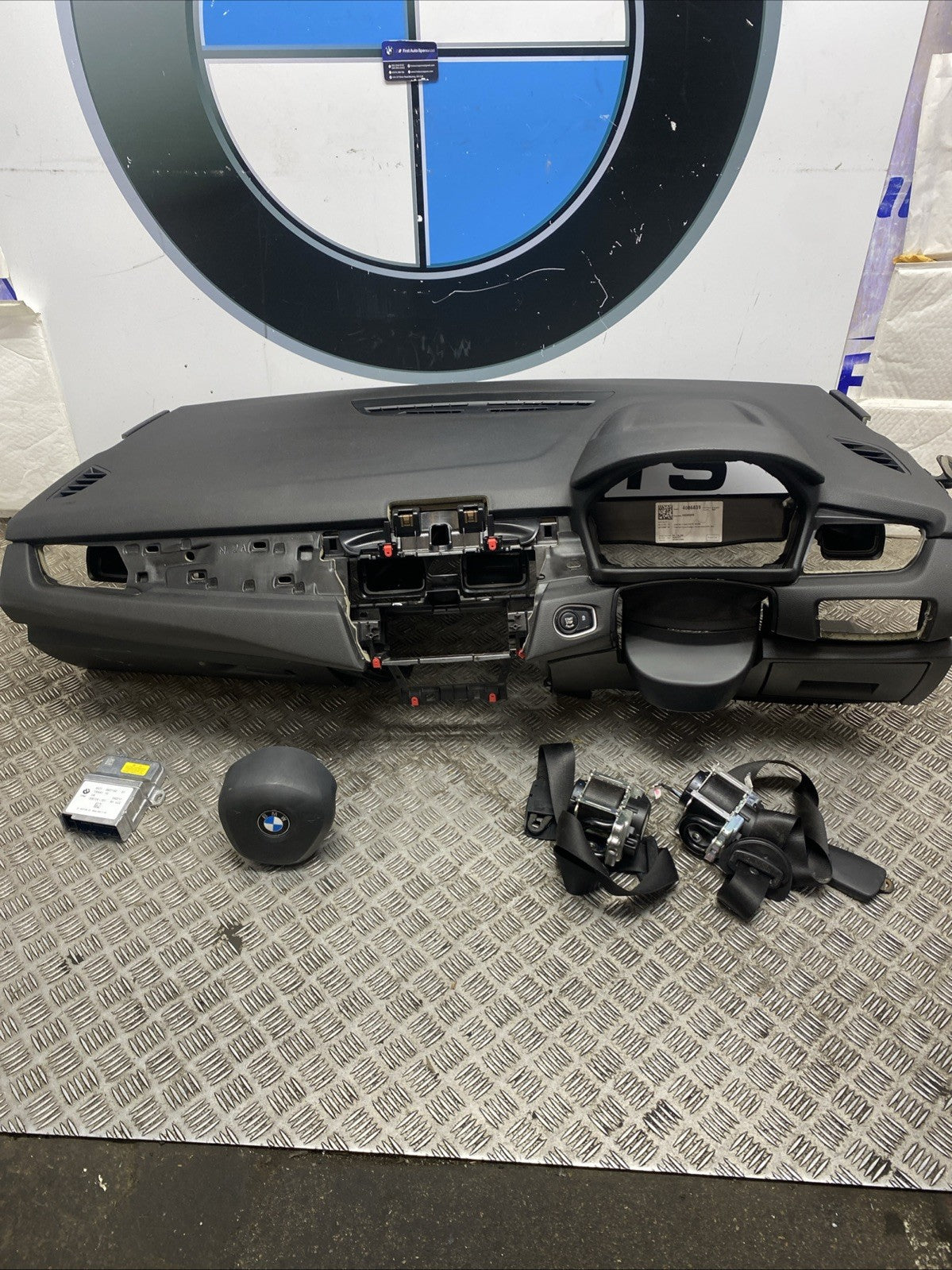 BMW 2 Series F45 F46 Estate ABag Kit Seat Belts DashBoard