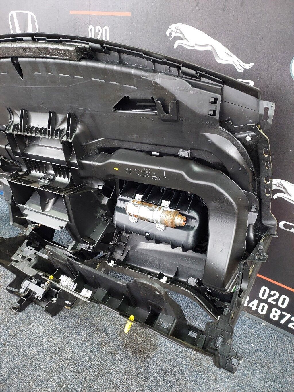 FORD FOCUS DASHBOARD SEAT BELT & AIRBAG KIT COMPLETE 2012