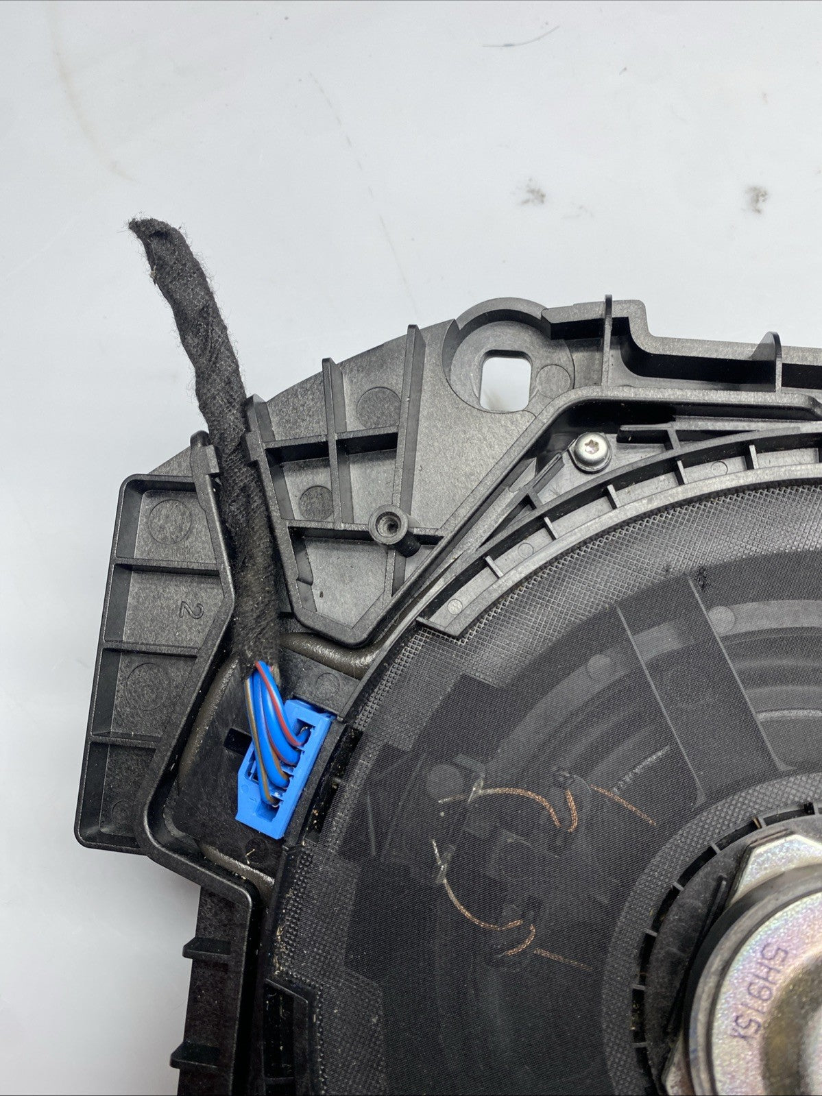 BMW 5 SERIES F10 F11 09-17 RIGHT DIVER SIDE CENTRAL BASS SUBFOOFER 9195200