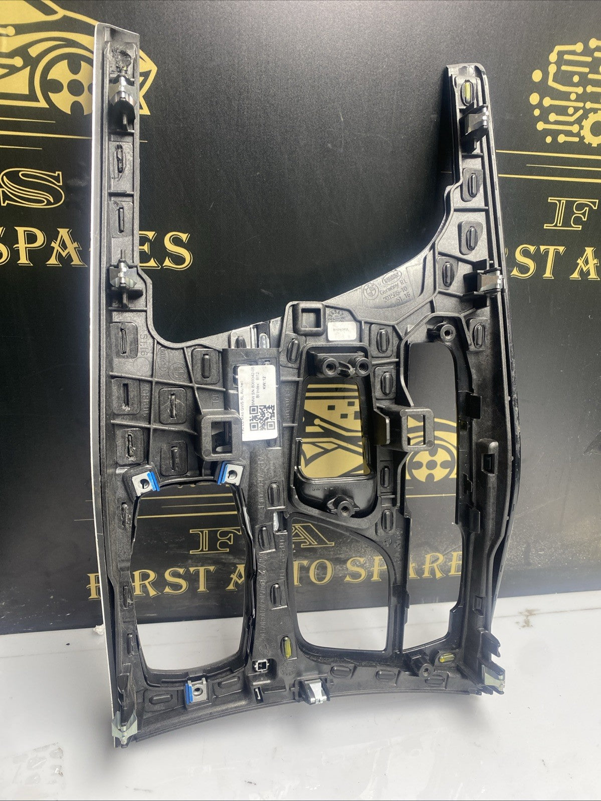BMW F90 Center Console Trim 8069342 Petrol 2019 33196215