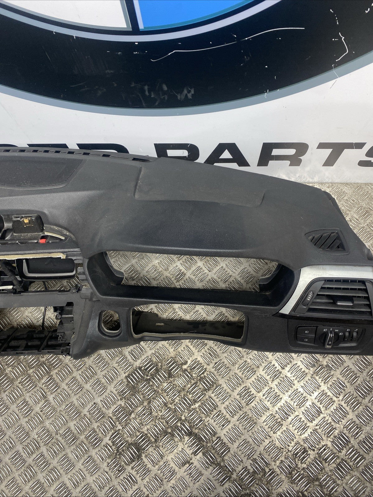 BMW 3 SERIES HARMAN KARDON DASHBOARD PANEL F30 F31 F32 F33 F36
