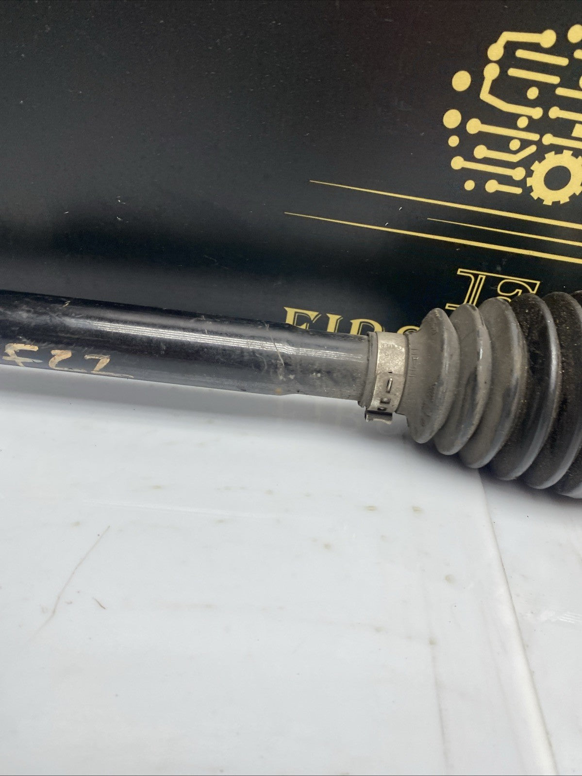 BMW Left N/S Rear Driveshaft D=28mm Fits 1 3 Series F20 F21 F30 F31 7609351