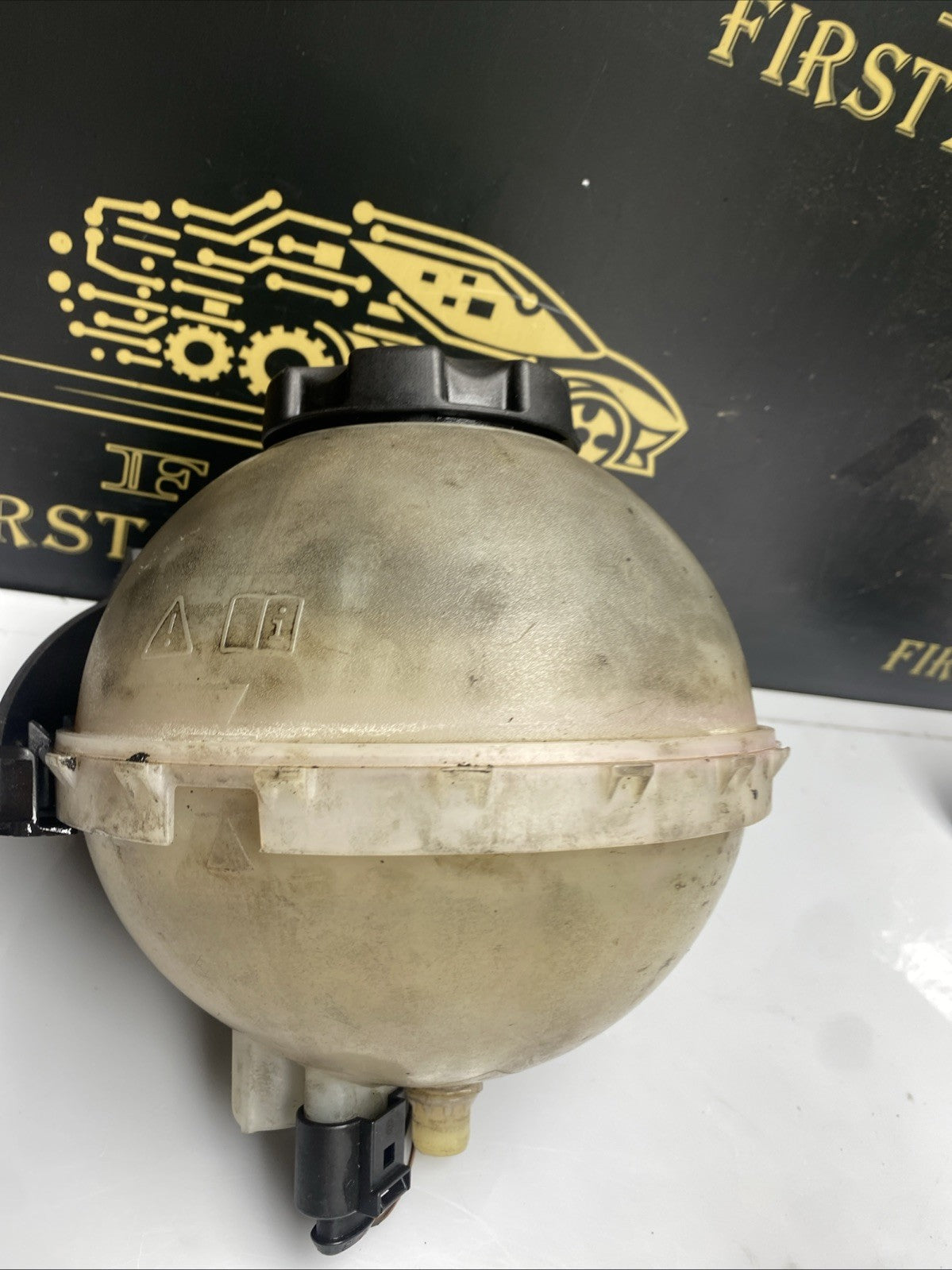 BMW 1 SERIES F20 F21 EXPANSION BOTTLE TANK RESERVOIR 7642159