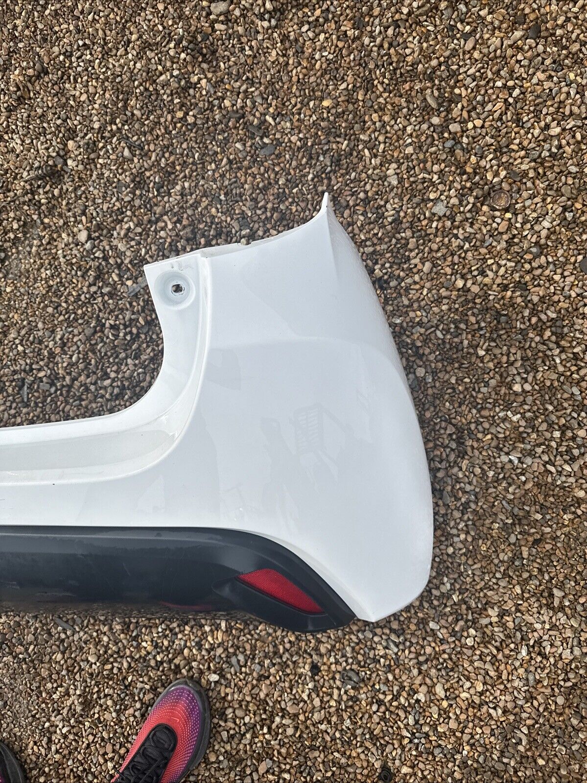 TOYOTA YARIS 2022 BUMPER (REAR) COMPLETE IN WHITE