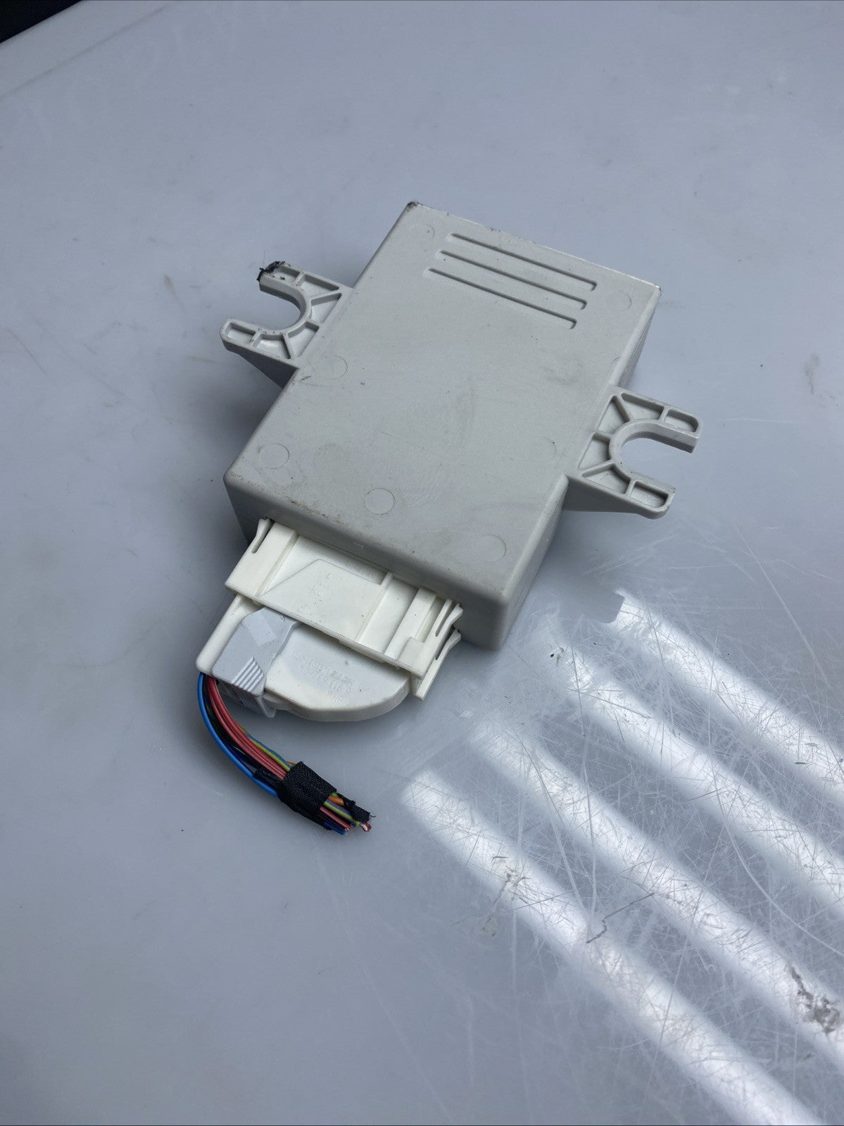 BMW Air Suspension Module ECU Fits 5 Series F11 Touring  6860386