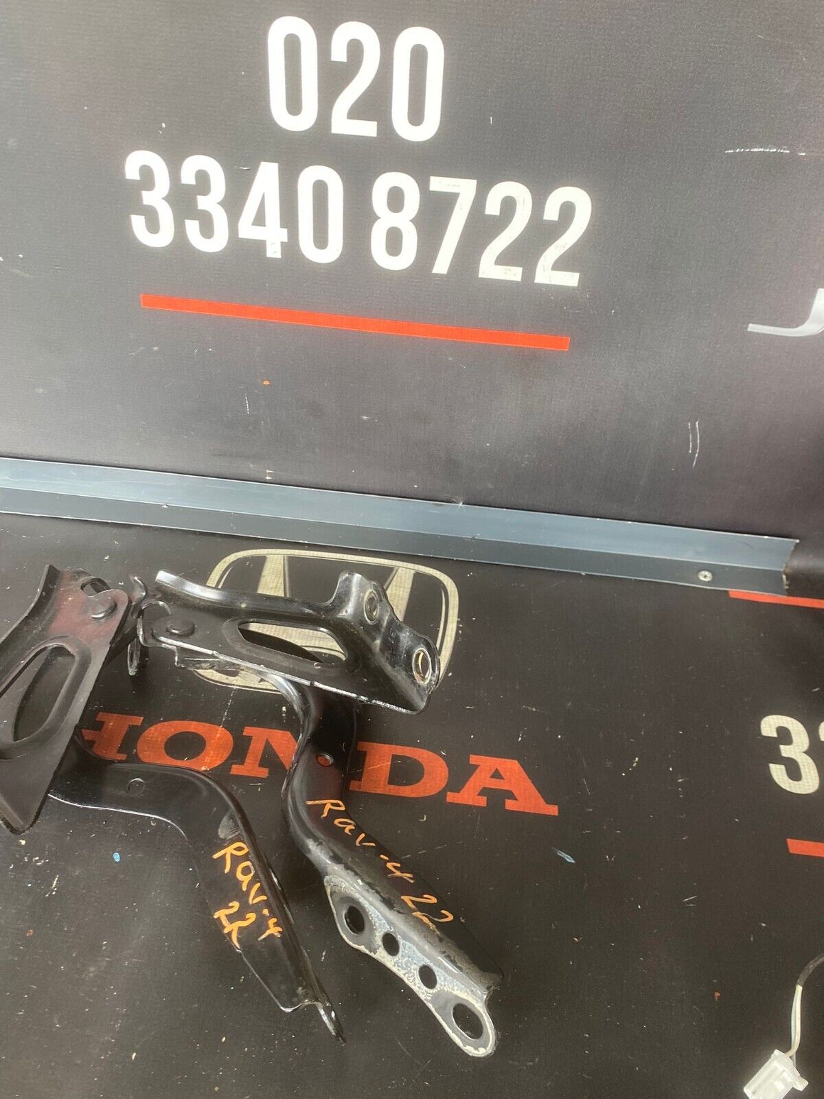 TOYOTA RAV 4 2022 BONNET HINGE PAIR