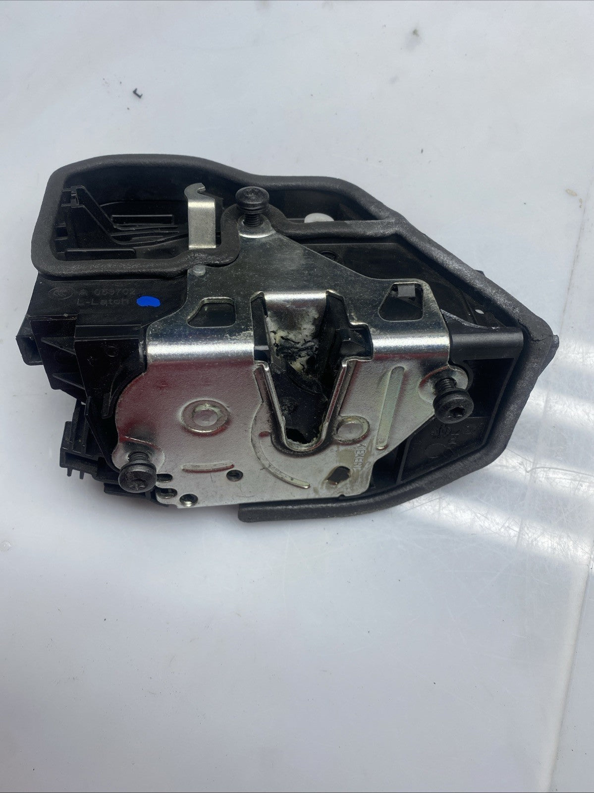 BMW 1 SERIES MK1 2011 FRONT RIGHT DOOR LOCK CATCH ACTUATOR SOLENOID 51217229456