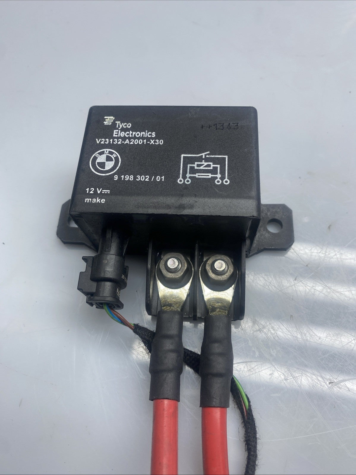 GENUINE BMW RELAY 9198302 / 03 - 198302