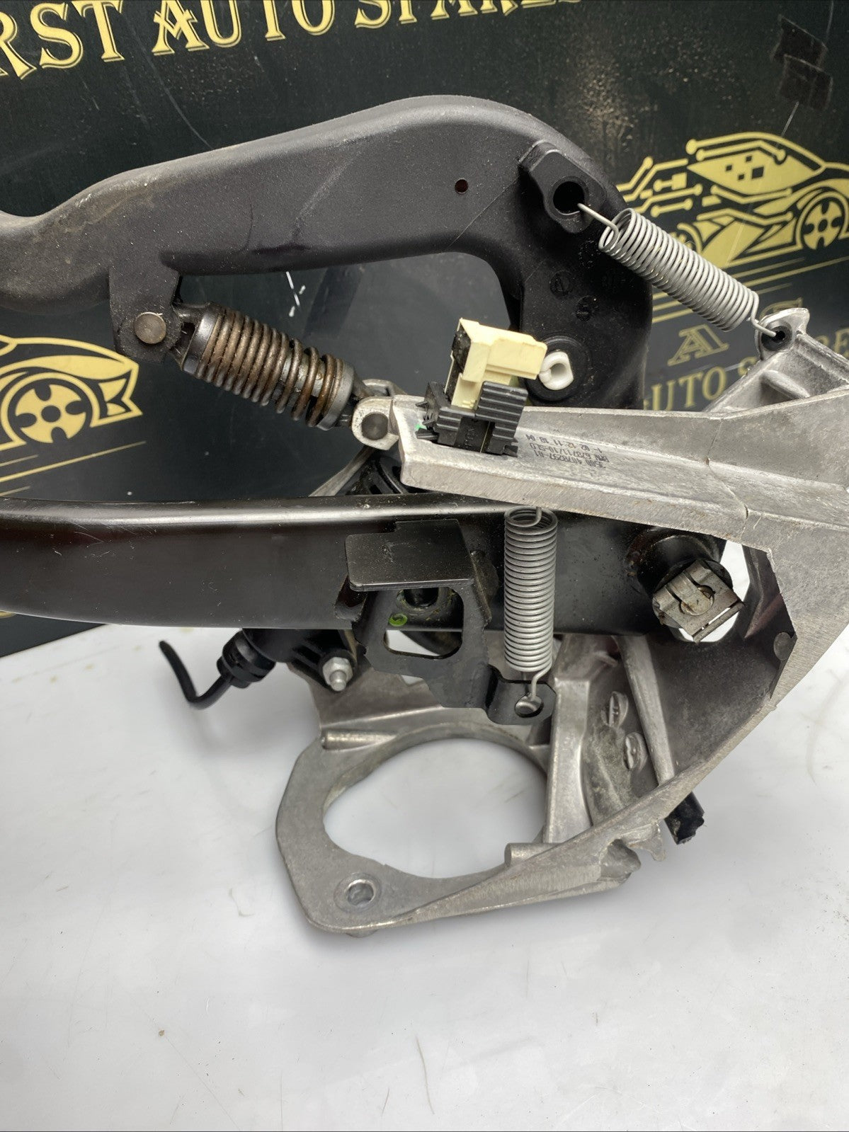 BMW 1 SERIES  F20 F21 2012 Pedal assembly box foot controls 6762250