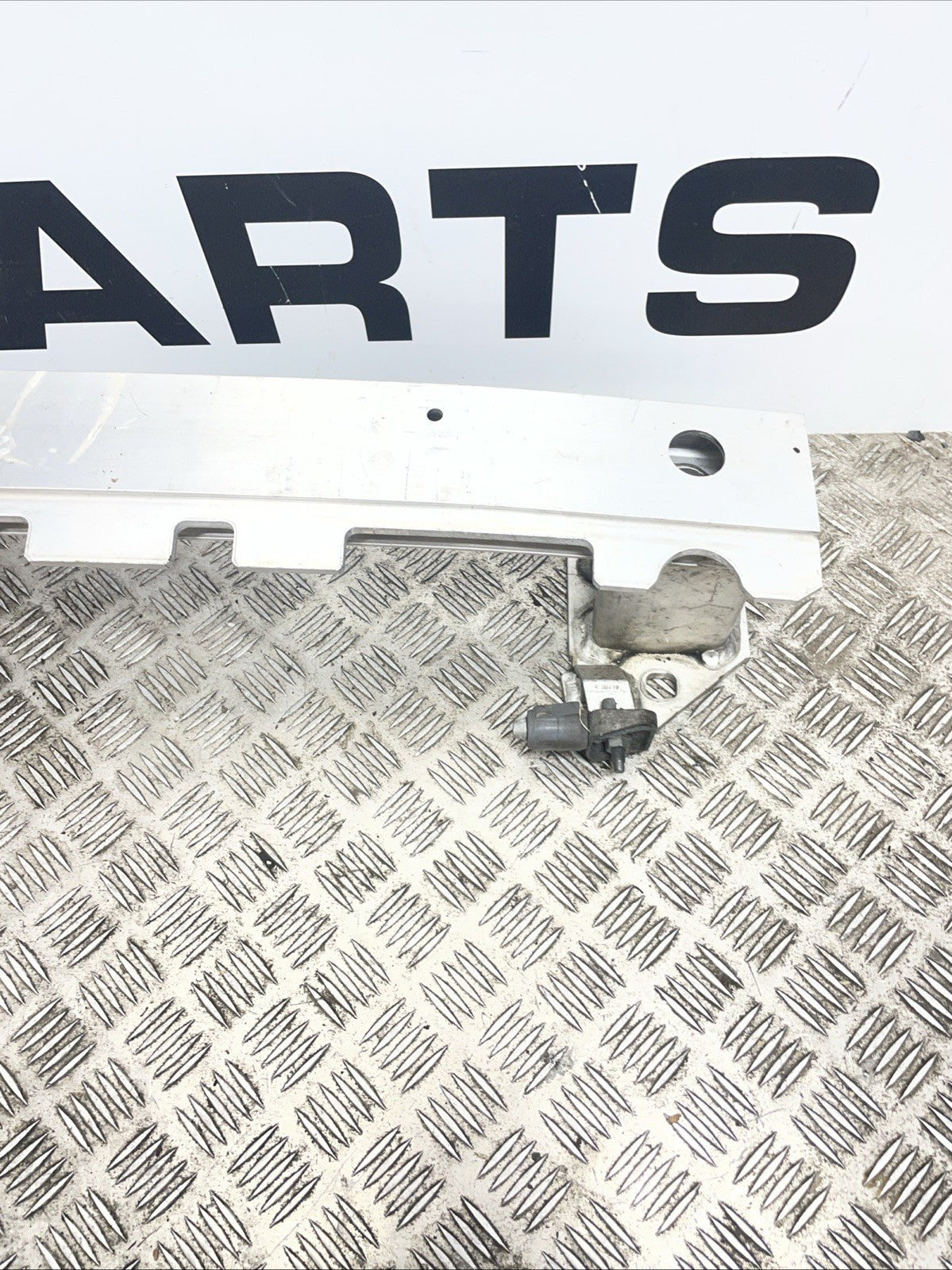 BMW 5 SERIES G30 2017-ON REAR BUMPER CRASH BAR REINFORCER 100310