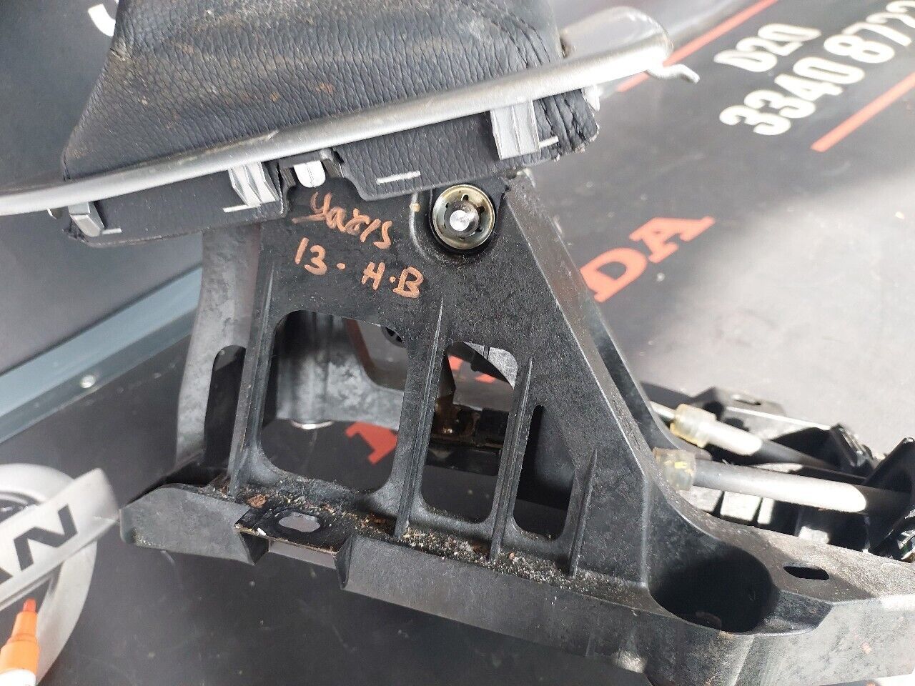 TOYOTA AURIS HATCHBACK MANUAL GEAR SELECTOR LINKAGE 2013 PETROL