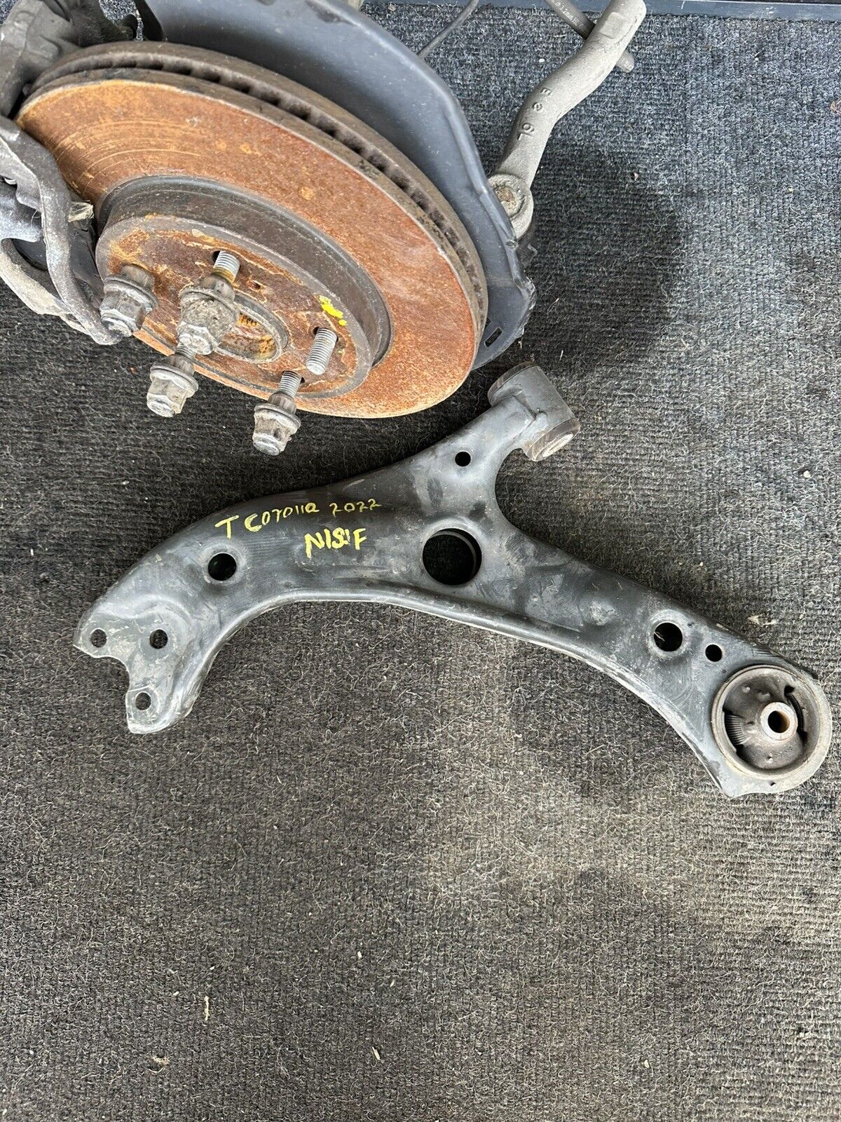 TOYOTA COROLLA SUSPENSION SHOCK FRONT LEDT 1.8 H 4851002M80 MK12 2018 - 2024